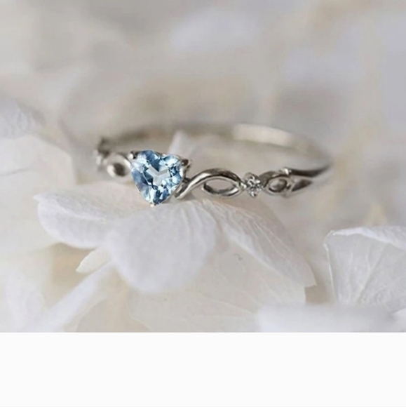 Blue Stone Ring - Picture 4 of 4